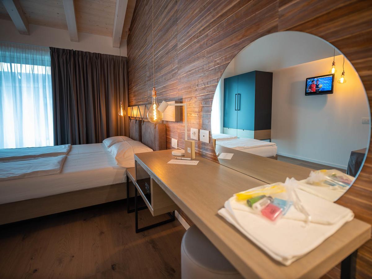 Glocal Torbole Hotel Torbole Sul Garda